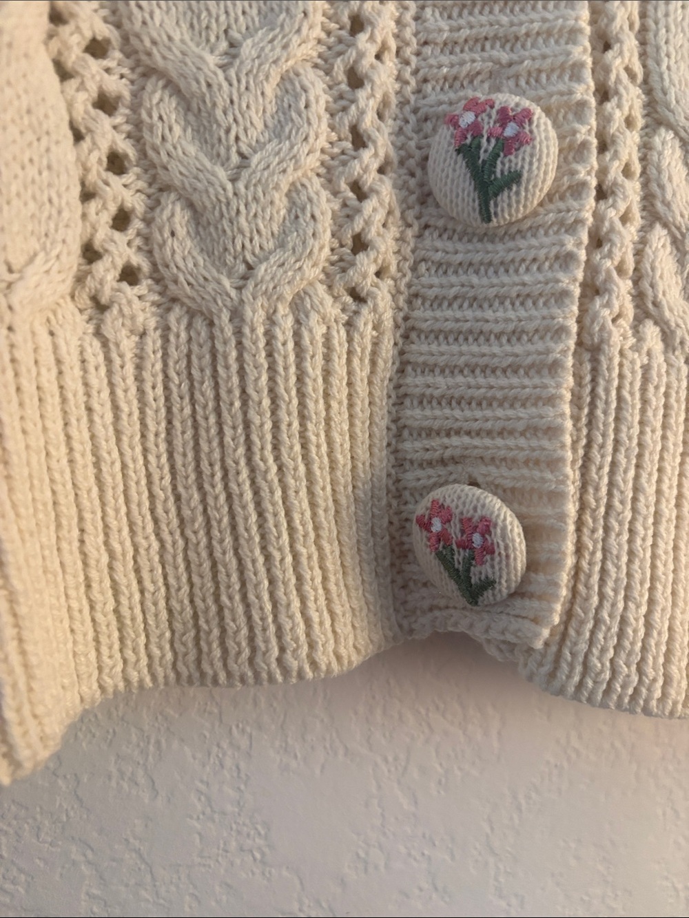 Anthropologie Cream Cable-Knit Cropped Cardigan with Floral Buttons - Picture 3 of 3